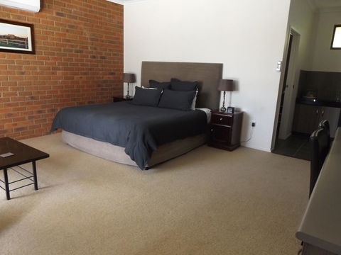 Federation Motel Resort - Corowa - Dalby Accommodation 24