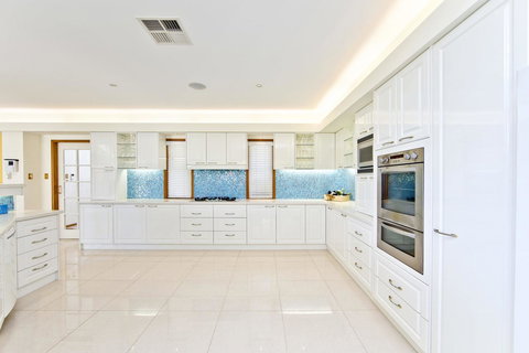 One Mile Mansion - Private Coastal Retreat FREE FAMILY ADVENTURE PASS - Dalby Accommodation 2