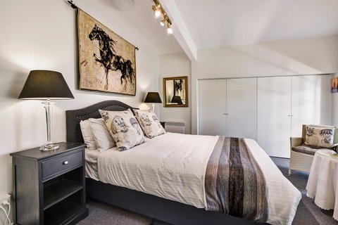 Bundanoon Lodge - Dalby Accommodation 8