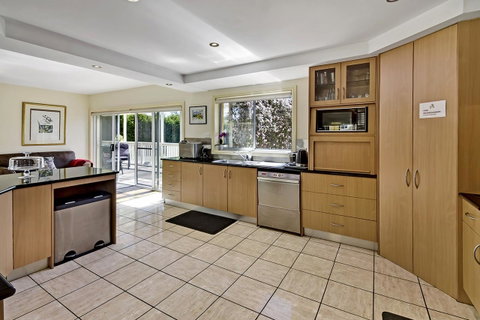 Bundanoon Lodge - Dalby Accommodation 28