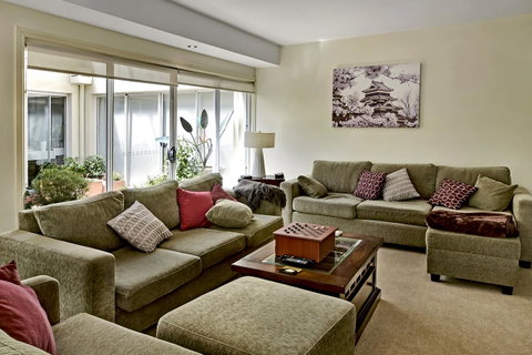 Bundanoon Lodge - Dalby Accommodation 33