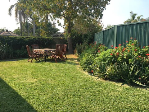 Sydney Amazing Holiday Home Bridal BnB - Dalby Accommodation 13
