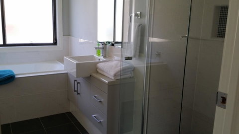 Sydney Amazing Holiday Home Bridal BnB - Dalby Accommodation 33