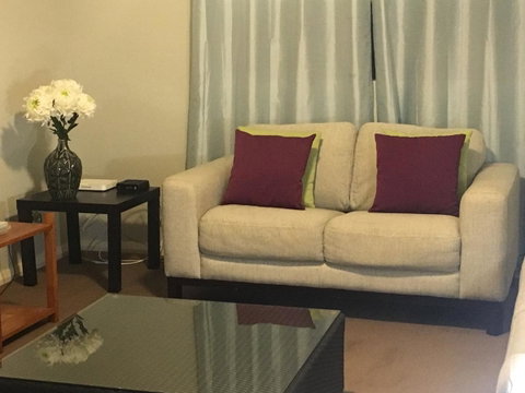 Sydney Amazing Holiday Home Bridal BnB - Dalby Accommodation 15