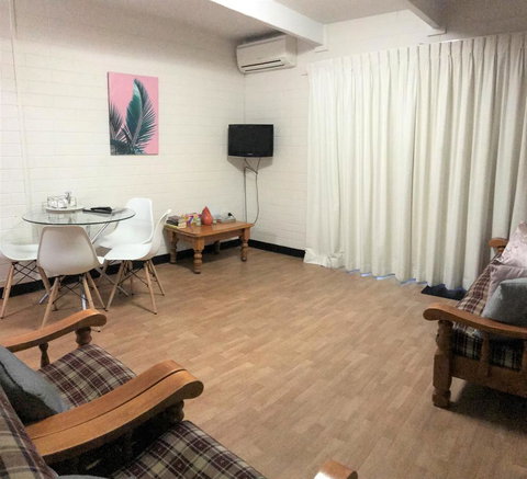 Kon Tiki Apartments - Dalby Accommodation 20