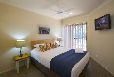 Marty's @ Little Beach - Dalby Accommodation 13