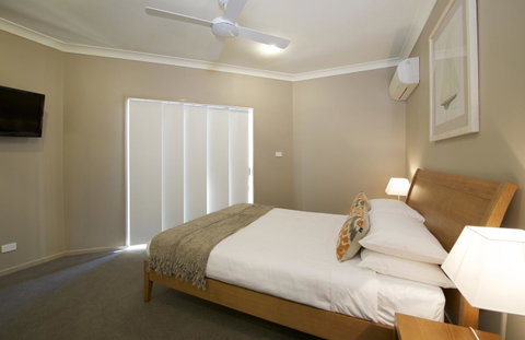 Marty's @ Little Beach - Dalby Accommodation 8