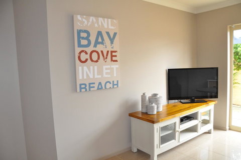 Marty's @ Little Beach - Dalby Accommodation 29