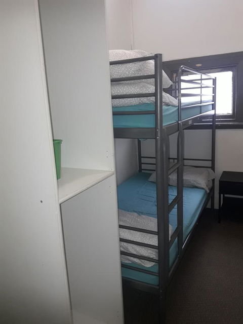 Clover Backpackers - Dalby Accommodation 4