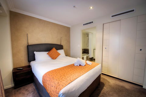 Seasons Darling Harbour - Dalby Accommodation 22