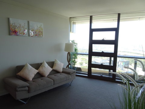 Sydney Olympic Park Apartment - Dalby Accommodation 4