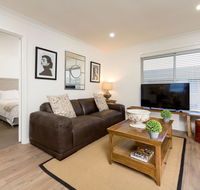 Sleeping in Style - Central  Sophisticated - Dalby Accommodation