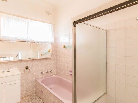 11 Peel Street - Dalby Accommodation 9