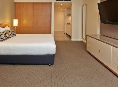 Rydges Darling Square Apartment Hotel - Dalby Accommodation 24