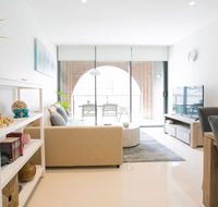 Newly settled three bedrooms apartment in CBD - Dalby Accommodation