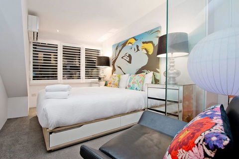 3 Storey Home Close Walk To Fox Studios SCG & City - Dalby Accommodation 8