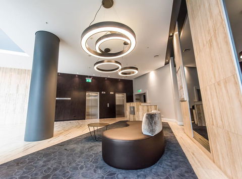 180Â° Water View Three Bedroom (wooden Furniture) - Dalby Accommodation 14