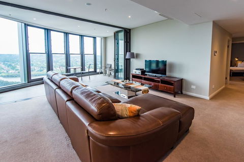 180Â° Water View Three Bedroom (wooden Furniture) - Dalby Accommodation 24