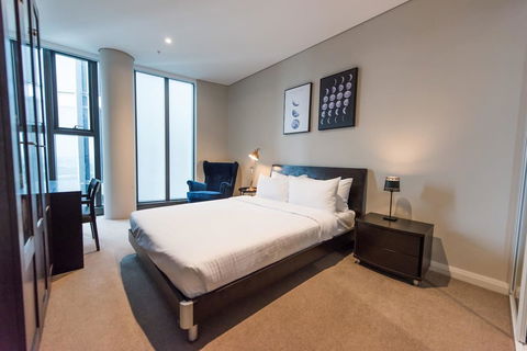 180Â° Water View Three Bedroom (wooden Furniture) - Dalby Accommodation 9