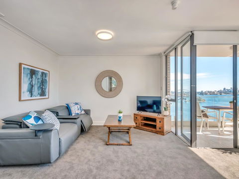 Panoramic Harbour Views And Unbeatable Comfort - Dalby Accommodation 2