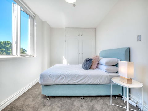 Panoramic Harbour Views And Unbeatable Comfort - Dalby Accommodation 9