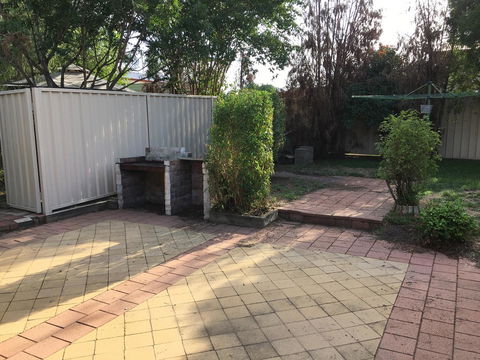 Caledonia Cottage - Dalby Accommodation 25