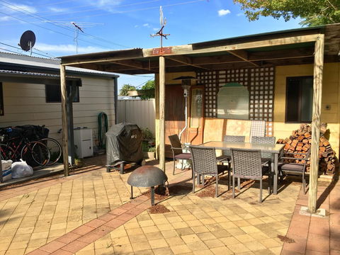 Caledonia Cottage - Dalby Accommodation 26