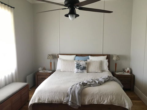 Caledonia Cottage - Dalby Accommodation 3