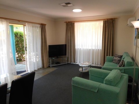 Beaches Serviced Apartments - Dalby Accommodation 27