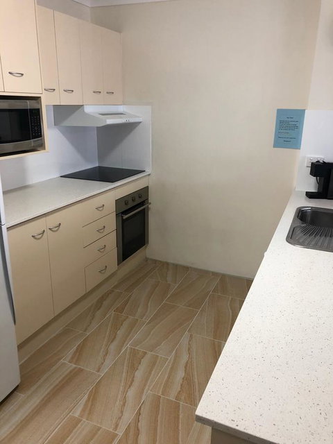 Beaches Serviced Apartments - Dalby Accommodation 11