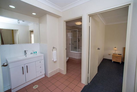 Beaches Serviced Apartments - Dalby Accommodation 18