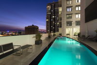 Oaks Elan Darwin
