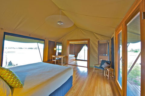 Wildman Wilderness Lodge - Dalby Accommodation 9
