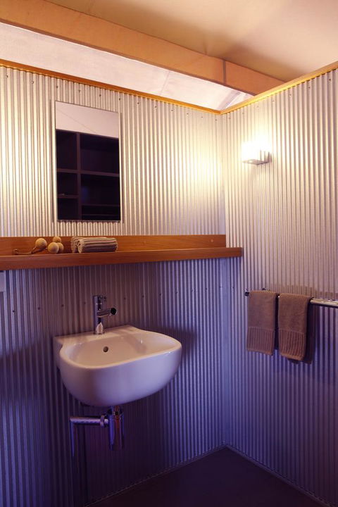 Wildman Wilderness Lodge - Dalby Accommodation 11