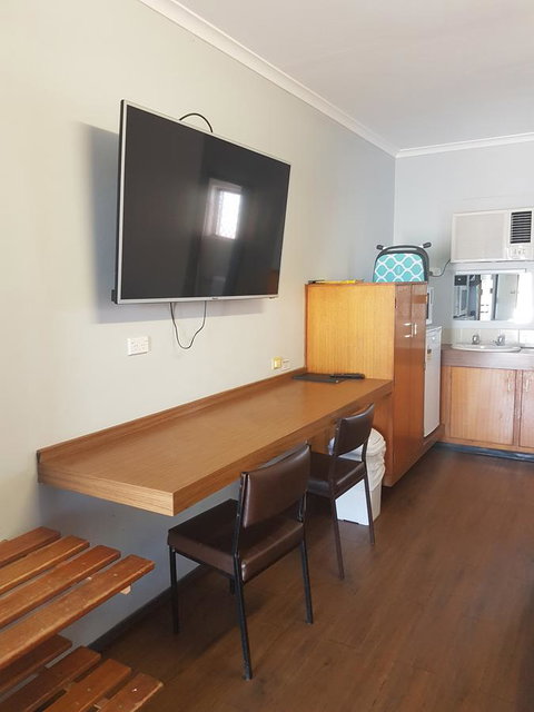 Safari Lodge Motel - Dalby Accommodation 2