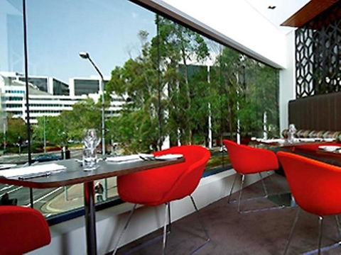 Novotel Canberra - Dalby Accommodation 14