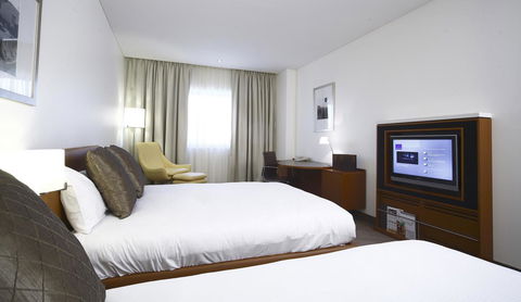 Novotel Canberra - Dalby Accommodation 20