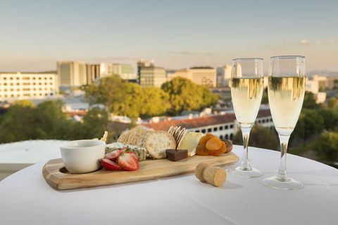 Novotel Canberra - Dalby Accommodation 39
