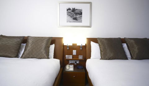 Novotel Canberra - Dalby Accommodation 18