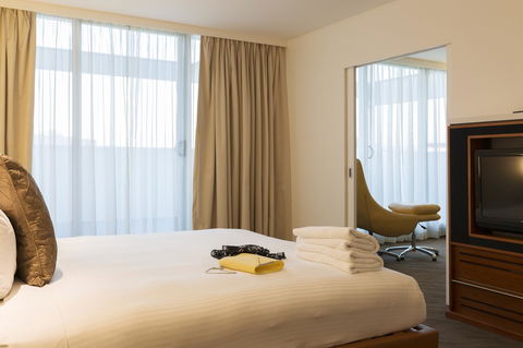 Novotel Canberra - Dalby Accommodation 40