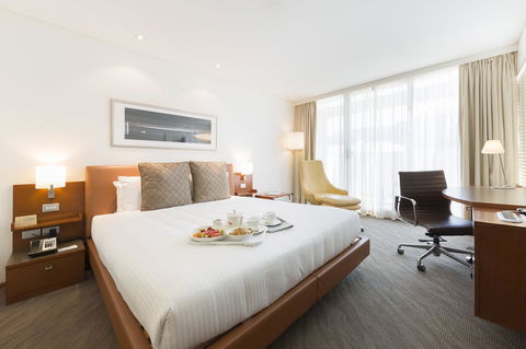 Novotel Canberra - Dalby Accommodation 7