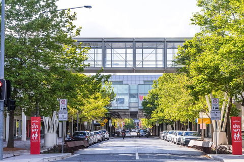 Highgate Executive Apartment City Walk Canberra - Dalby Accommodation 36