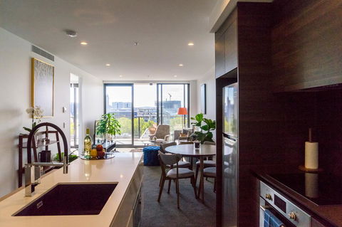 Highgate Executive Apartment City Walk Canberra - Dalby Accommodation 12