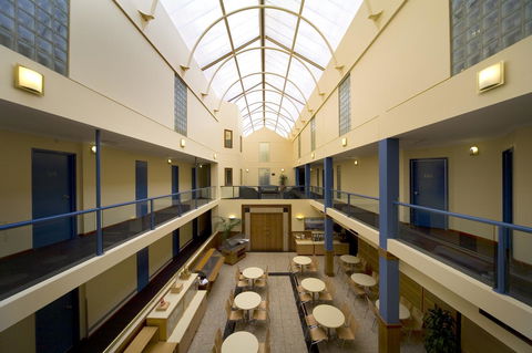 Madison Capital Executive Apartments - Dalby Accommodation 2