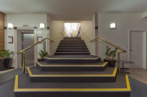 Madison Capital Executive Apartments - Dalby Accommodation 9