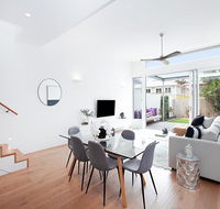 BONDI BLUE-hosted byL'Abode Accommodation - Dalby Accommodation