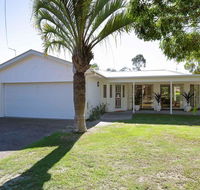 Bonito' 26 Bonito Street - pet friendly housewith aircon - Dalby Accommodation