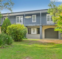 BONNY BEACH HOUSE - Holiday Accomodation with Pool - Dalby Accommodation