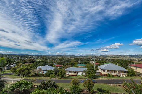 Boonah Hilltop Cottage - Dalby Accommodation 3