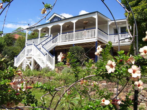 Boonah Hilltop Cottage - Dalby Accommodation 0